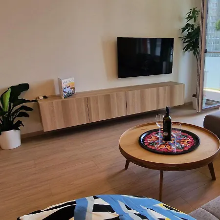 Luxury Grand By Bratislavatrip Apartmán